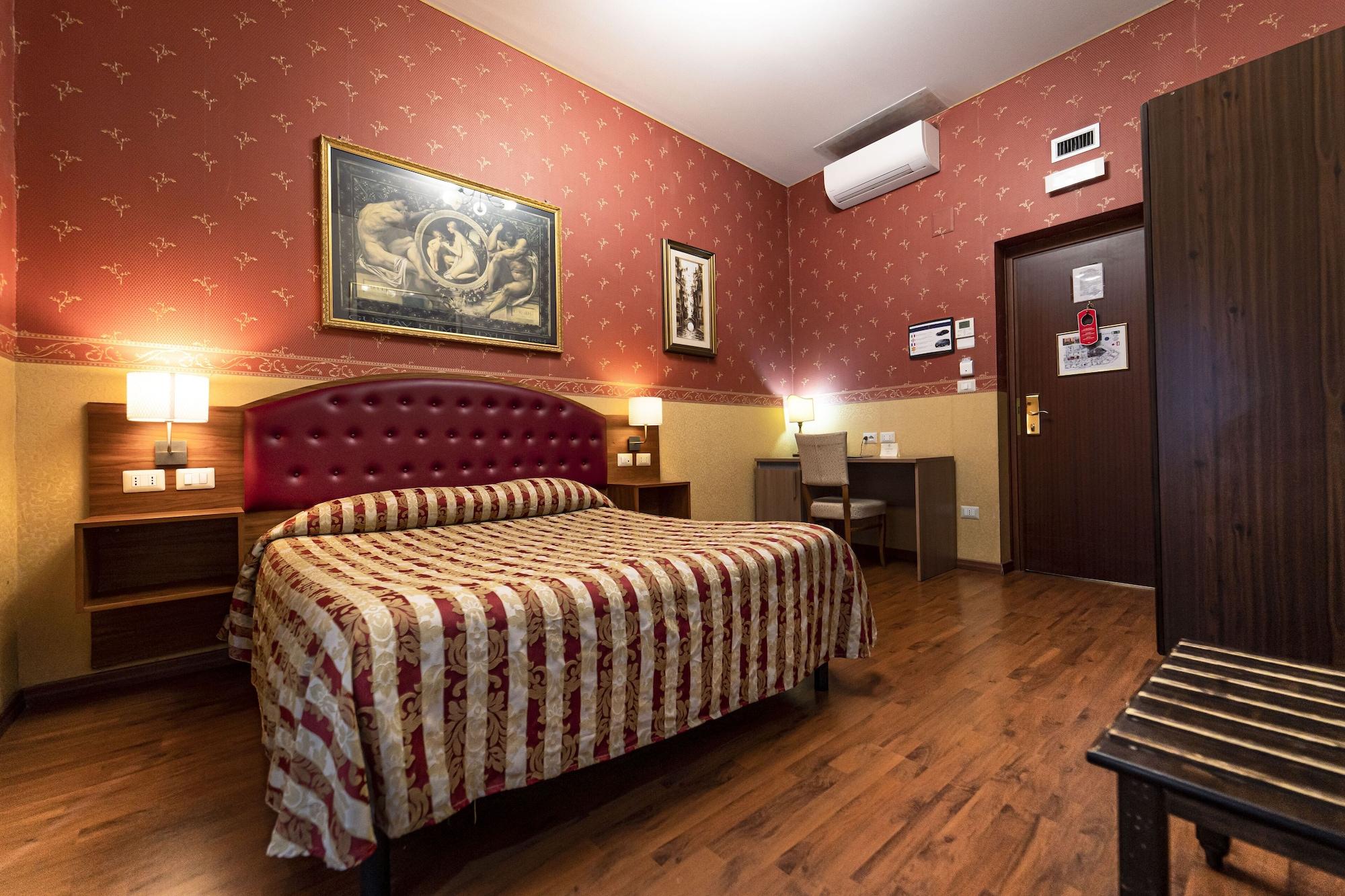 Romeo Hotel