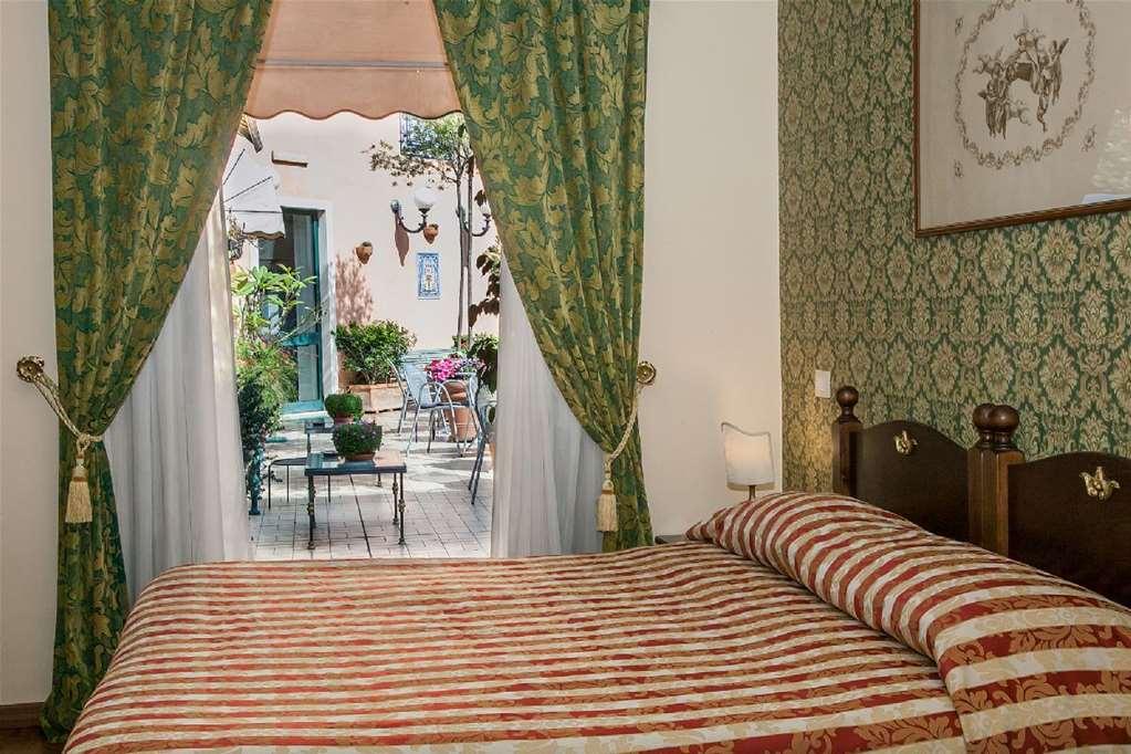 Hotel Romeo 3*