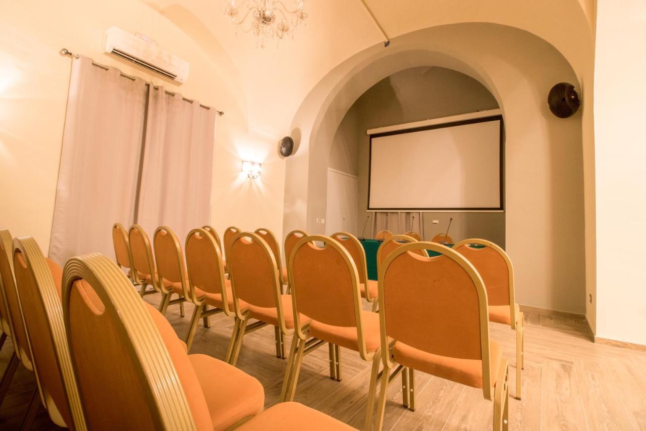Hotel Romeo 3*