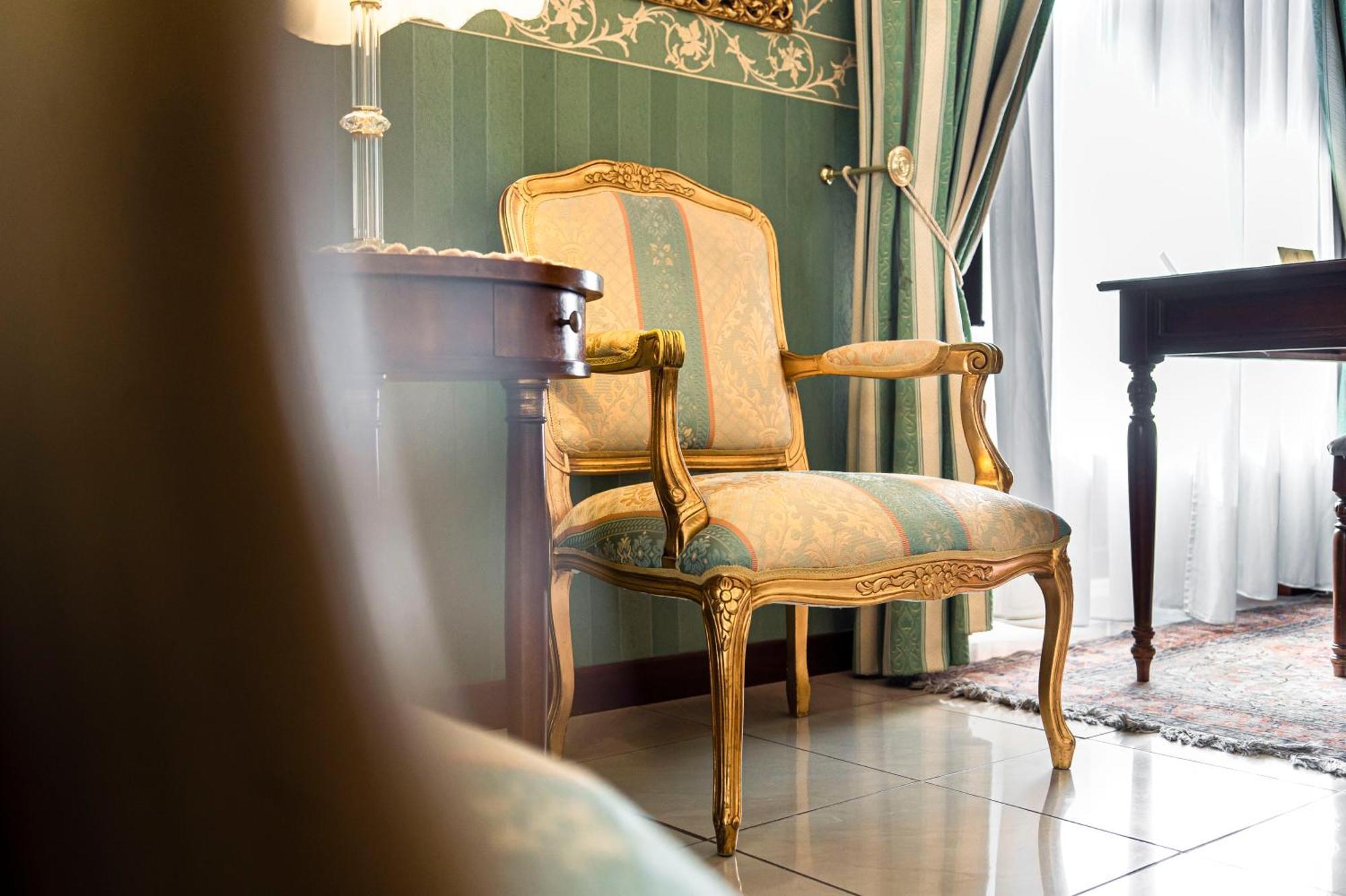 Hotel Romeo 3*