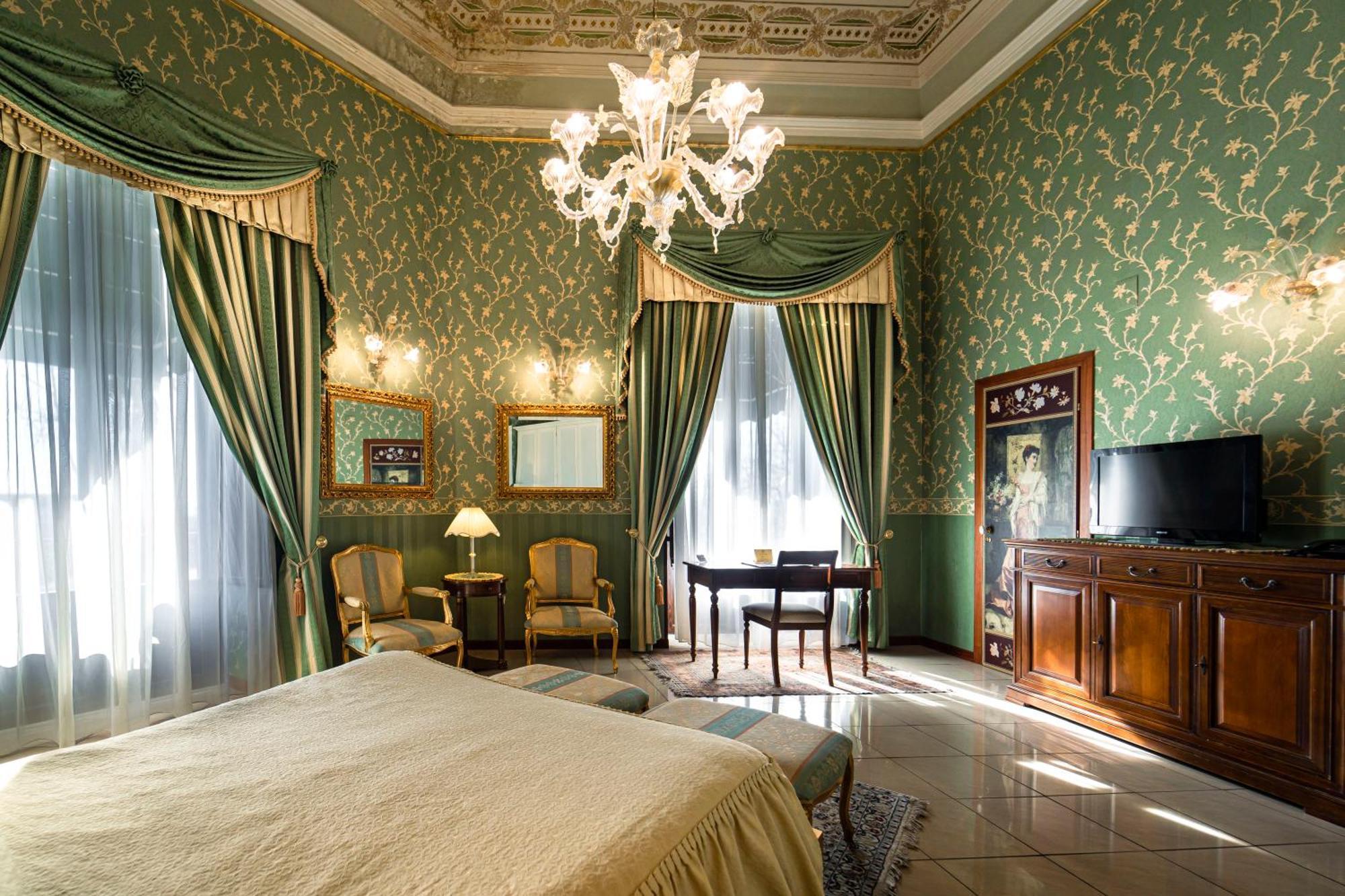 Romeo 3* Catania